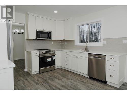 9685 Mossman Road, Prince George, BC - Indoor Photo Showing Kitchen