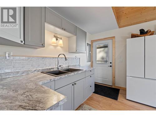 195 Twin Lakes Road, Enderby, BC - Indoor Photo Showing Kitchen With Double Sink