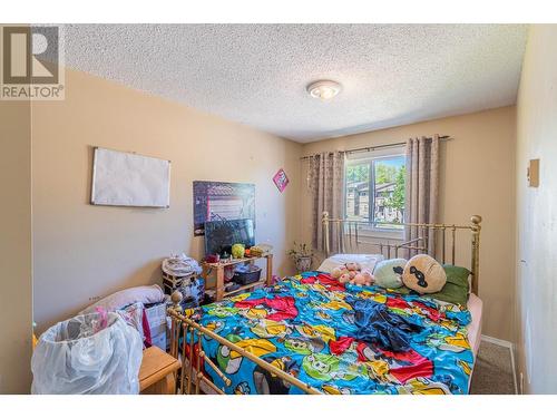 1605 Summit Drive Unit# 9, Kamloops, BC - Indoor Photo Showing Bedroom