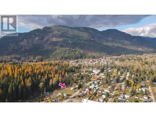 908 Glendale Avenue, Salmo, BC - Outdoor With View