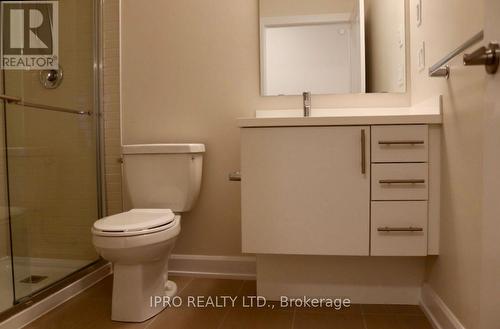 514 - 3200 William Coltson Avenue, Oakville, ON - Indoor Photo Showing Bathroom