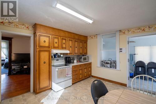 187 Water Street S, St. Marys (21 - St. Marys), ON - Indoor Photo Showing Kitchen