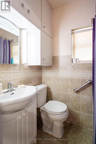 187 Water Street S, St. Marys (21 - St. Marys), ON - Indoor Photo Showing Bathroom