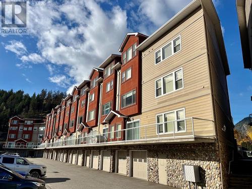 1130 Riverside Avenue Unit# 24, Sicamous, BC - Outdoor