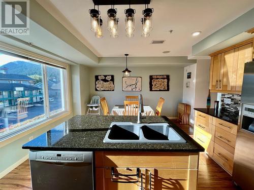 1130 Riverside Avenue Unit# 24, Sicamous, BC - Indoor Photo Showing Kitchen With Double Sink