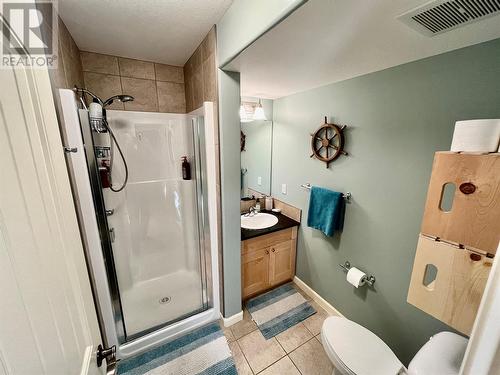 1130 Riverside Avenue Unit# 24, Sicamous, BC - Indoor Photo Showing Bathroom