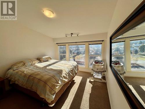 1130 Riverside Avenue Unit# 24, Sicamous, BC - Indoor Photo Showing Bedroom