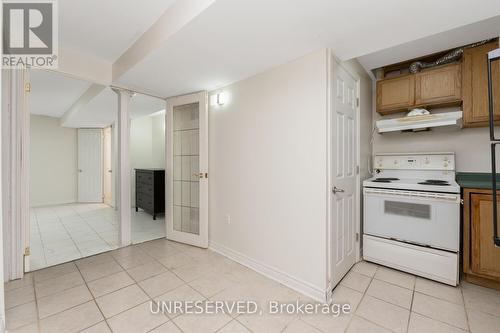 148 Sunforest Drive, Brampton, ON - Indoor Photo Showing Kitchen