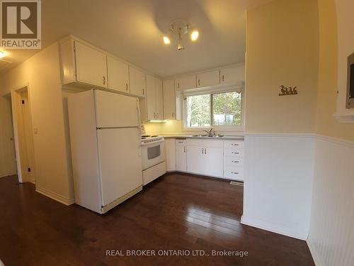 599 Bush Street, Caledon, ON - Indoor Photo Showing Kitchen With Double Sink