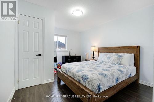 46 Amboise Crescent, Brampton, ON - Indoor Photo Showing Bedroom