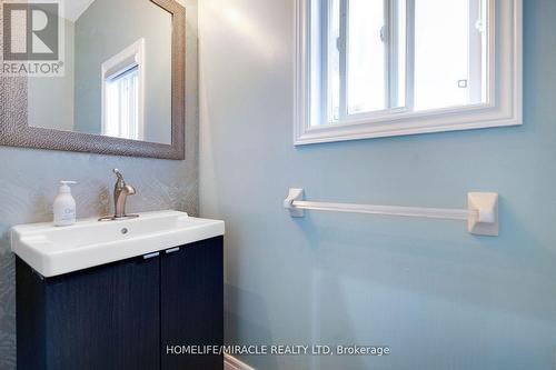 46 Amboise Crescent, Brampton, ON - Indoor Photo Showing Bathroom