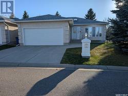 1 903 Heritage VIEW  Saskatoon, SK S7H 5S3