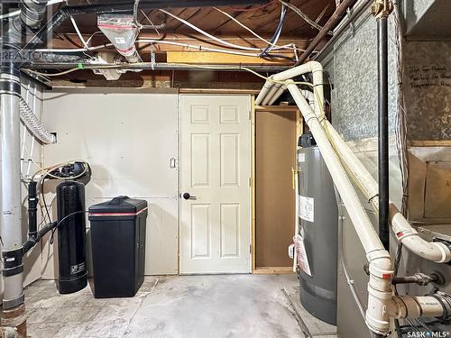 398 Okaneese Avenue S, Fort Qu'Appelle, SK - Indoor Photo Showing Basement