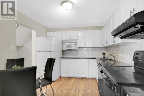 462 Citadel Crescent E, Barrhaven, ON - Indoor Photo Showing Kitchen