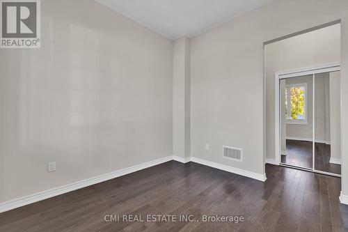 56 Pace Avenue, Brantford, ON - Indoor Photo Showing Other Room