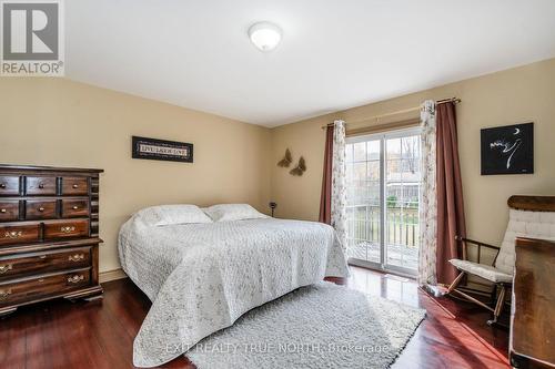 24 Wakunda Crescent, Tiny, ON - Indoor Photo Showing Bedroom