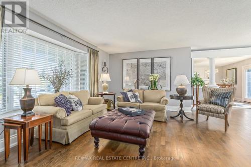 23 Hayleyvale Road, Caledon, ON - Indoor Photo Showing Living Room