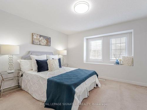 3-735 Sheppard Ave, Pickering, ON - Indoor Photo Showing Bedroom