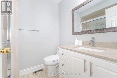 14 - 35 Malta Avenue, Brampton, ON - Indoor Photo Showing Bathroom