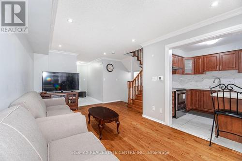 14 - 35 Malta Avenue, Brampton, ON - Indoor Photo Showing Living Room