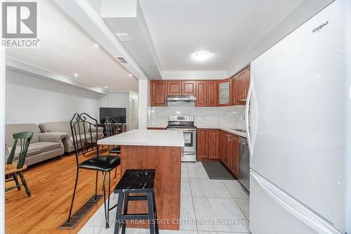 14 - 35 Malta Avenue, Brampton, ON - Indoor Photo Showing Kitchen