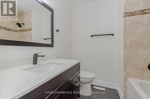 44 Leatherhead Court, Brampton, ON - Indoor Photo Showing Bathroom