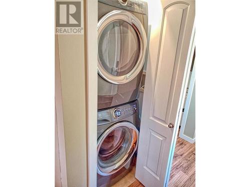 6838 Santiago Loop Unit# 176, Kelowna, BC - Indoor Photo Showing Laundry Room