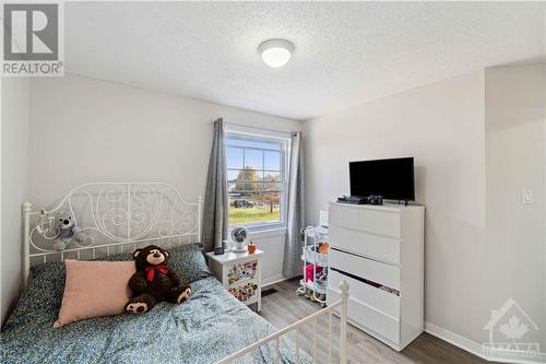 120 Whalings Circle, Ottawa, ON - Indoor Photo Showing Bedroom