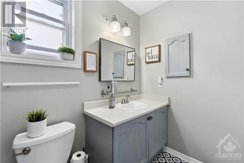 120 Whalings Circle, Ottawa, ON - Indoor Photo Showing Bathroom