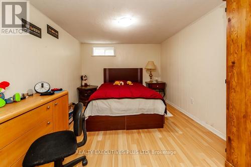 46 Lorraine Crescent, Brampton, ON - Indoor Photo Showing Bedroom