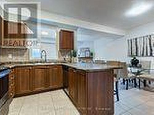 1337 Kestell Boulevard W, Oakville, ON - Indoor Photo Showing Kitchen