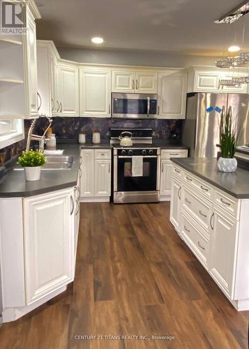 198 Taylor Trail, Chatham-Kent, ON - Indoor Photo Showing Kitchen