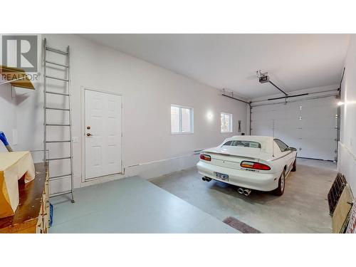 51 Cactus Crescent, Osoyoos, BC - Indoor Photo Showing Garage