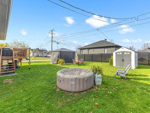 Backyard - 128 Rue Trudeau, Salaberry-De-Valleyfield, QC - Outdoor With Backyard