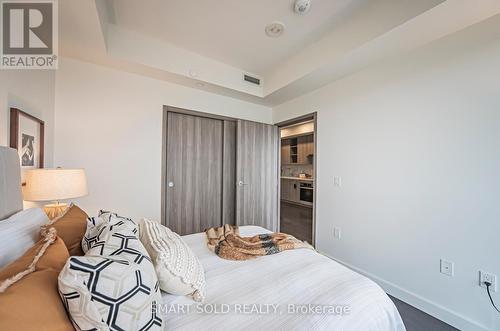 2108 - 85 Mcmahon Drive, Toronto, ON - Indoor Photo Showing Bedroom