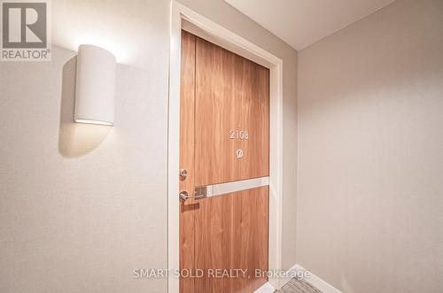 2108 - 85 Mcmahon Drive, Toronto, ON - Indoor Photo Showing Other Room