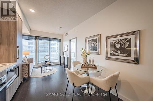 2108 - 85 Mcmahon Drive, Toronto, ON - Indoor Photo Showing Dining Room