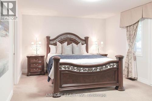 15 Birchbark Court, Richmond Hill, ON - Indoor Photo Showing Bedroom