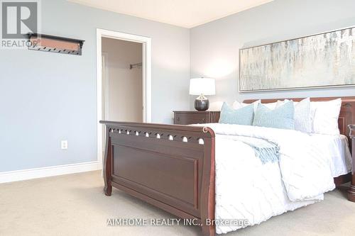 15 Birchbark Court, Richmond Hill, ON - Indoor Photo Showing Bedroom