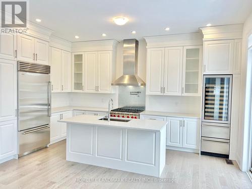 9 Perigo Court, Richmond Hill, ON - Indoor Photo Showing Kitchen