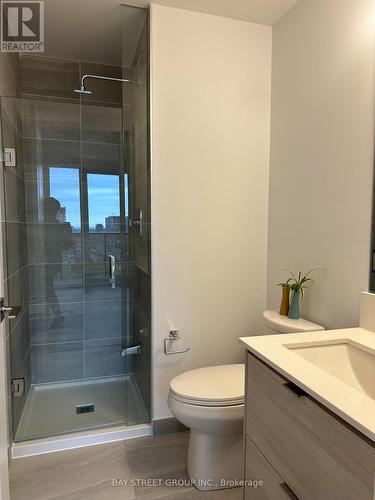 606 - 30 Elm Drive W, Mississauga, ON - Indoor Photo Showing Bathroom