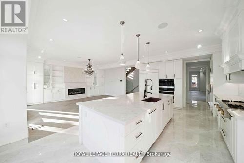 309 Ranee Avenue, Toronto, ON - Indoor Photo Showing Kitchen With Upgraded Kitchen