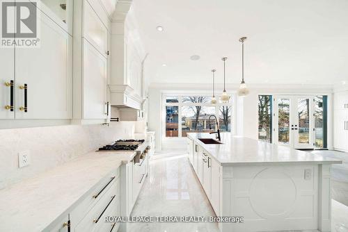 309 Ranee Avenue, Toronto, ON - Indoor Photo Showing Kitchen With Upgraded Kitchen