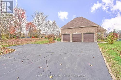 11045 Inglis Drive, Milton, ON - Outdoor