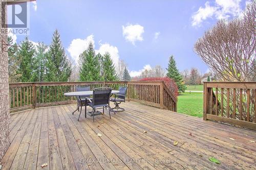 11045 Inglis Drive, Milton, ON - Outdoor With Deck Patio Veranda With Exterior