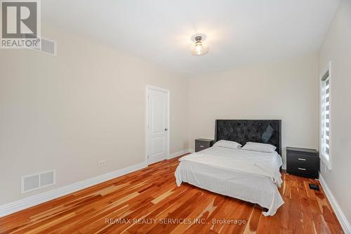 195516 Amaranth E Luther Line, East Luther Grand Valley, ON - Indoor Photo Showing Bedroom