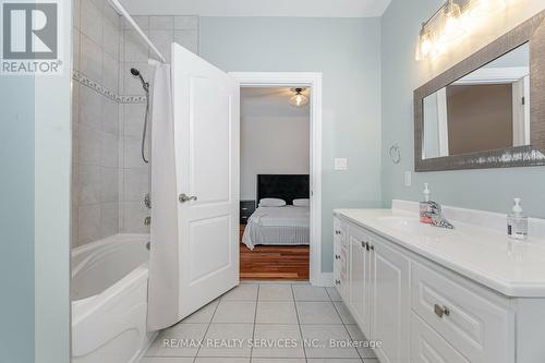 195516 Amaranth E Luther Line, East Luther Grand Valley, ON - Indoor Photo Showing Bathroom