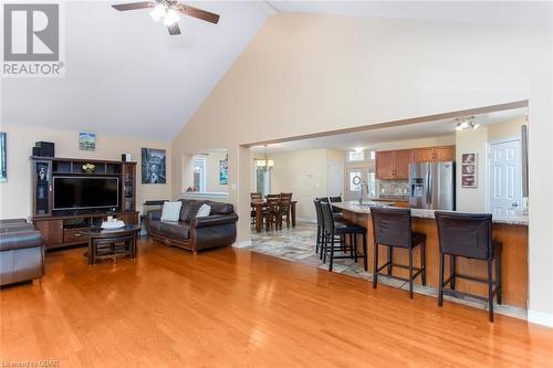 7 Washburn Drive, Guelph, ON - Indoor Photo Showing Living Room