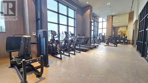 523 - 395 Dundas Street W, Oakville, ON - Indoor Photo Showing Gym Room