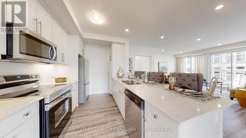 41-234 Edgevalley Road E, London, ON - Indoor Photo Showing Kitchen With Double Sink With Upgraded Kitchen